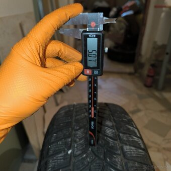 Zimná pneu Goodyear ultragrip performance+ 215/55 R17 - 5