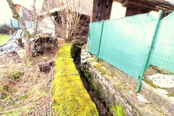 Stavebný pozemok s hospodárskou budovou /544 m2/, Čičmany - 5