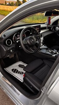 Mercedes C300h (2018) - 5