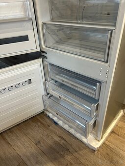 Whirpool vstavaná chladnička s mrazničkou 70cm - 5