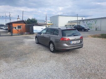 Volkswagen Golf 2.0 TDI DSG - 5