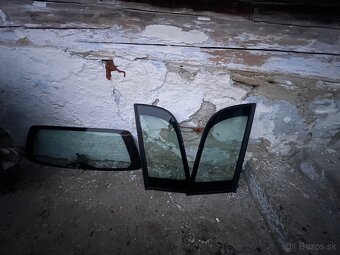 Predám strešné okno na Opel astra 2005 - 5