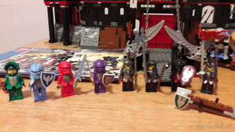 Castle / Kingdom 8877, 8876 a 8702 - 5