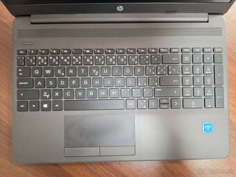 HP 250 G8 - 5