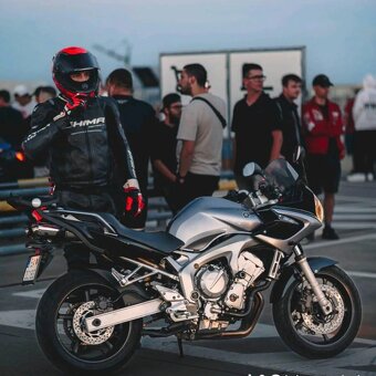 Yamaha FZ6 - 5