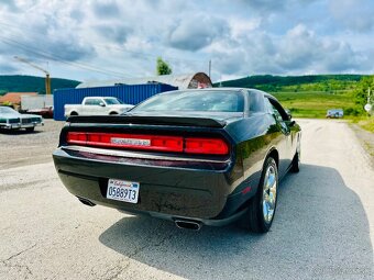 Dodge Challenger R/T Plus V8 5.7 Hemi - 5