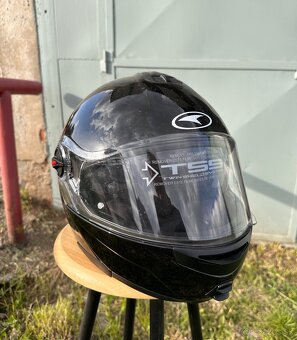 Predám vyklápaciu moto prilbu - 5