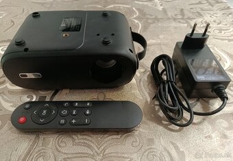 FullHD LED prenosný projektor HORLAT s Wifi Bluetooth - 5