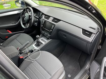 Škoda Octavia 3 combi 2.0 tdi - 5