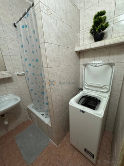 Prenajmem 2,5-izb. byt - 5