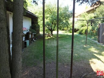 Rodinný dom v tichej lokalite, v širšom centre mesta-ZNÍŽENÁ - 5