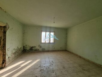 ZNÍŽENÁ CENA Rodinný dom Ipeľské Predmostie - 5