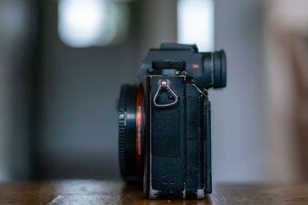 Sony A9 – 24.2 MP - 5