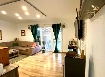 Príjemný a moderný rodinný dom, vhodný aj ako chalupa - 5