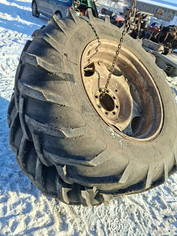 ponúkam zetor Náhradne diely - 5