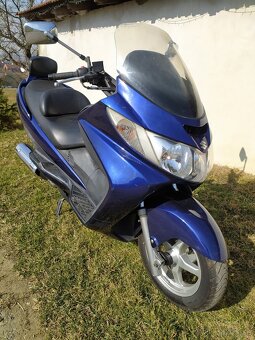 Suzuki Burgman 400 - 5