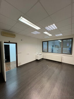 Prenájom firemných priestorov Bratislava - Nové Mesto - 5