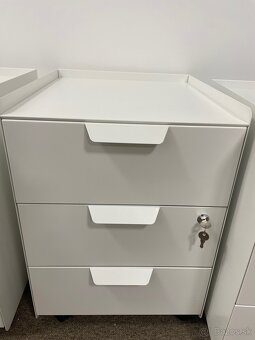 Ikea zasuvkova skrinka TROTTEN - 5