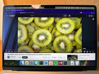 MacBook Air M2 – 24 GB RAM, 256 GB SSD - 5