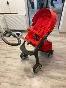 Predám kočík Stokke Xplory V5 – trojkombinácia, červený - 5