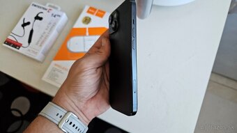 Apple iPhone 15 tmavý 128GB - aj vymením - 5