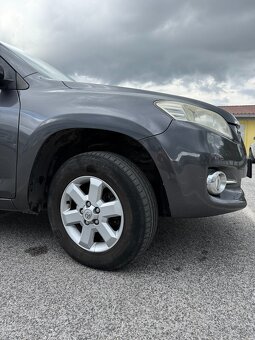 Toyota RAV4 2.2 D-4D 4x4, 110 kW, 2012 - 5