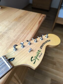 Predám Squier Stratocaster Vintage Modified - 5