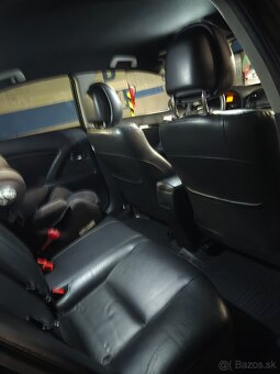 Toyota avensis 2,2 D-CAT - 5