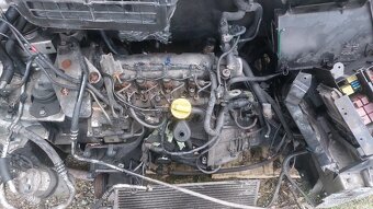 Renault trafic vivaro 1.9 dci 74kw diely stříbrná - 5