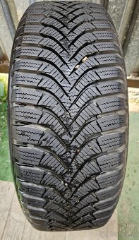Málo jazdené zimné pneu Hankook+Vredestein - 185/60 r15 - 5