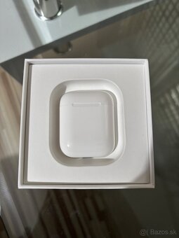 Apple airPods - 5