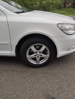 Škoda Octavia 1,2 tsi 77kw ..rv 2012 - 5