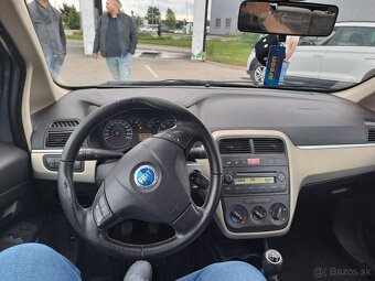 Fiat Grande Punto - 5