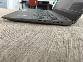 HP ZBook Fury 15.6 G8 i9 - 5