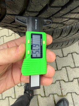 Zimne pneumatiky Bridgestone 235/55 R20 Blizzak - 5