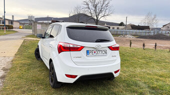 Hyundai IX20 1.6i - 5