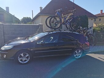 Predám uzamykateľný strešný nosič bicyklov THULE - 5
