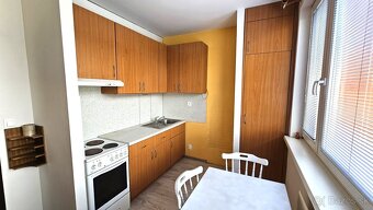 1 izbový byt v Bratislave - Petržálke, 36m2, čiastočná rekon - 5