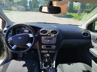 Predám Ford Focus kombi - 5