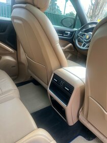Predám Porsche Cayenne S - 5