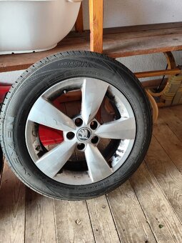 185/60R15 Nexen nblue - 5