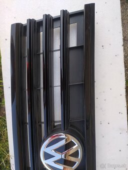VW Touareg III Touareg 3 RLine maska chladiča cierna 760 - 5