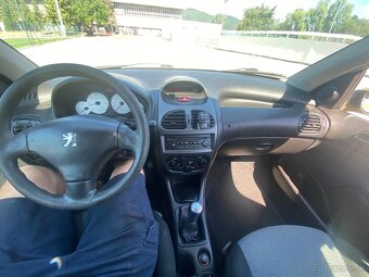 Peugeot 206 - 5