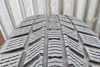 Špičkové zimné pneumatiky Continental - 235/60 r18 107H - 5