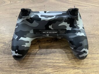 Ovládač na PS4 - 5
