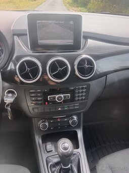 MERCEDES -BENZ---DIESEL - 5