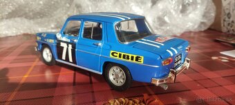 Renault Mercedes 1/18 - 5