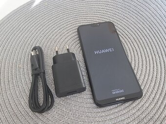 Krásny ako nový Huawei P20 Lite - 5