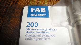 Predám tento zámok, vlozku s gombikom v Bratislave a okolí - 5