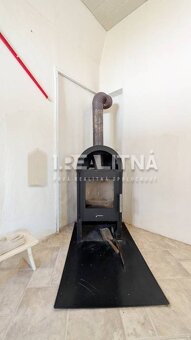 TRADIČNÝ DOM V SRDCI TAJOVA, 893 M2, TAJOV - 5